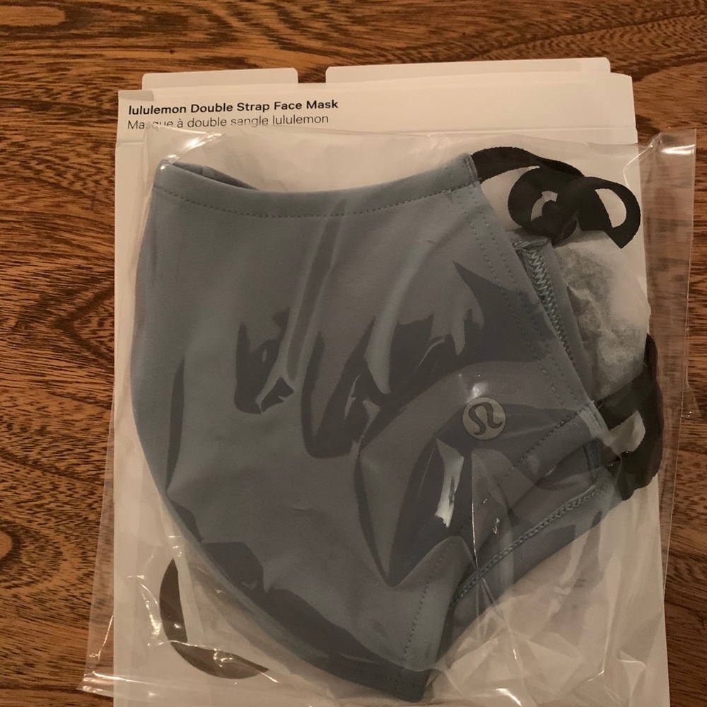 Lululemon Face Mask